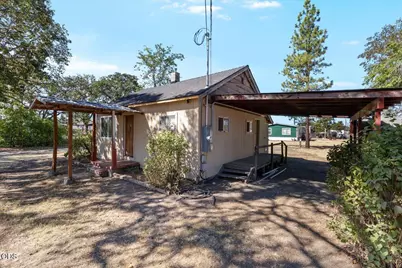 6607 Pinehurst Street, Central Point, OR 97502 - Photo 4