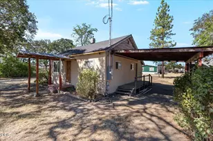 6607 Pinehurst St, Central Point, OR 97502 - Photo 4