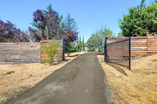 320 Gaerky Creek Rd, Ashland, OR 97520 - Photo 46