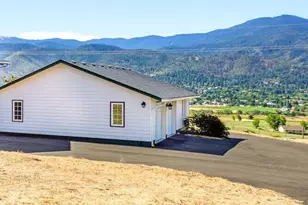 320 Gaerky Creek Rd, Ashland, OR 97520 - Photo 38