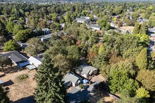 254 SW Rogue River Ave, Grants Pass, OR 97526 - Photo 40