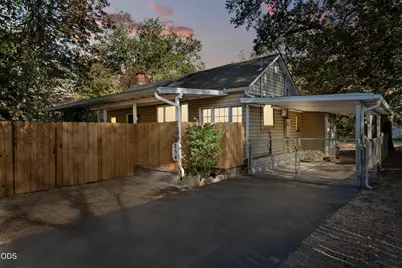 254 SW Rogue River Avenue, Grants Pass, OR 97526 - Photo 30