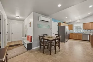 61382 SE Geary Dr, Bend, OR 97702 - Photo 14