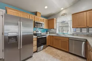 61382 SE Geary Dr, Bend, OR 97702 - Photo 10