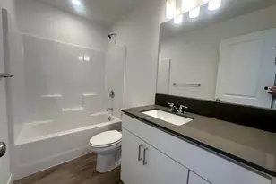 604 NE McGee St, Madras, OR 97741 - Photo 12