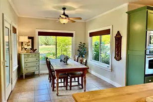931 Hogan Rd, Jacksonville, OR 97530 - Photo 8