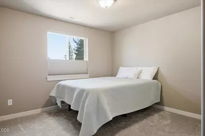 642 N Willitts Street, Sisters, OR 97759 - Photo 30