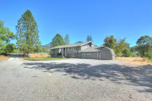 7875 E Evans Creek Rd, Rogue River, OR 97537 - Photo 68