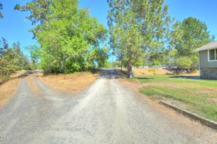 7875 E Evans Creek Rd, Rogue River, OR 97537 - Photo 62