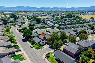 2786 Parkwood Village Ln, Central Point, OR 97502 - Photo 36