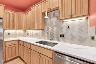 720 G St, Jacksonville, OR 97530 - Photo 12