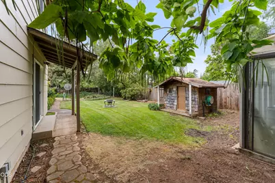 1058 Linda Avenue, Ashland, OR 97520 - Photo 38
