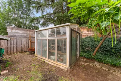 1058 Linda Avenue, Ashland, OR 97520 - Photo 42