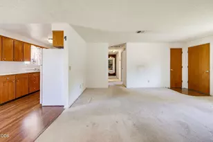 520 Elm Way, Eagle Point, OR 97524 - Photo 8