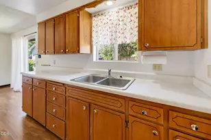 520 Elm Way, Eagle Point, OR 97524 - Photo 12