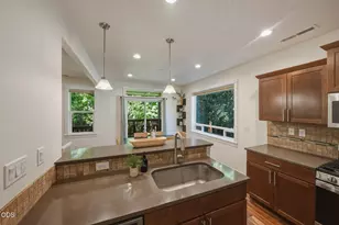 1847 NE Ellamae Pl, Bend, OR 97701 - Photo 16
