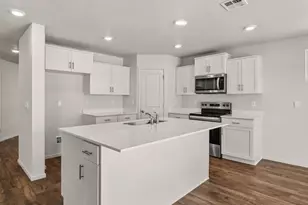 2594 Addysen Pk Wy, Medford, OR 97501 - Photo 8