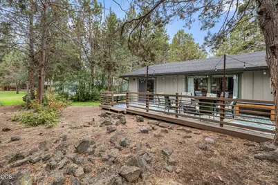 61510 Maid Marian, Bend, OR 97702 - Photo 4