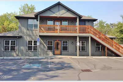 10 S Shasta Avenue, Eagle Point, OR 97524 - Photo 1