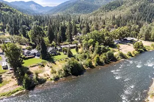 6460 Rogue River Hwy, Grants Pass, OR 97527 - Photo 2