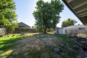 3360 Wellington Dr, Medford, OR 97504 - Photo 28