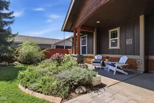 2238 NW Oak Ave, Redmond, OR 97756 - Photo 10