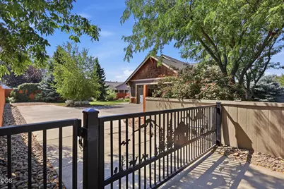 2238 NW Oak Avenue, Redmond, OR 97756 - Photo 4