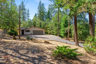 340 Dawn Allan Drive, Grants Pass, OR 97527 - Photo 30