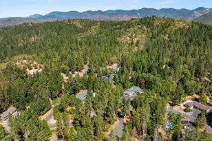 340 Dawn Allan Dr, Grants Pass, OR 97527 - Photo 28