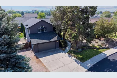2350 SW Indian Avenue, Redmond, OR 97756 - Photo 1