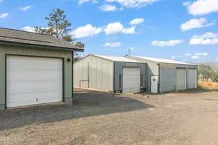 1444 SW Marie St, Madras, OR 97741 - Photo 2