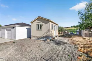 4785 Fern Valley Rd, Medford, OR 97504 - Photo 22