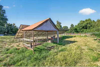 4785 Fern Valley Road, Medford, OR 97504 - Photo 28