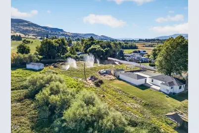 4785 Fern Valley Road, Medford, OR 97504 - Photo 6