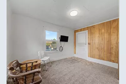 1012 N 8th Street, Klamath Falls, OR 97601 - Photo 4