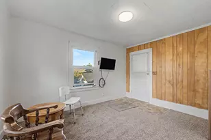 1012 N 8th St, Klamath Falls, OR 97601 - Photo 4