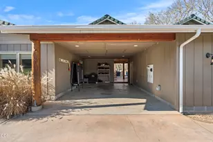 448 Ferry Rd, Grants Pass, OR 97526 - Photo 38