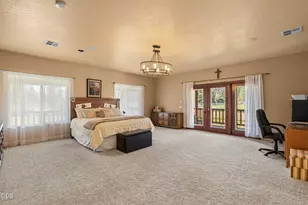 448 Ferry Rd, Grants Pass, OR 97526 - Photo 18