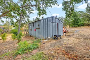 1921 Old Military Rd, Medford, OR 97502 - Photo 54