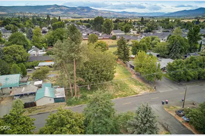 0 S Peach Street, Medford, OR 97501 - Photo 10