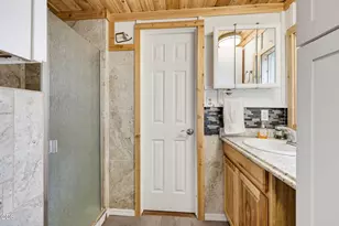 5520 Hwy 238, Jacksonville, OR 97530 - Photo 26