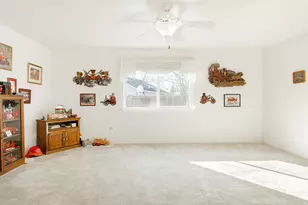 1150 Angler Ln, Grants Pass, OR 97527 - Photo 12