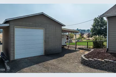 2085 SE Sagebrush Drive, Madras, OR 97741 - Photo 40
