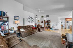 2085 SE Sagebrush Dr, Madras, OR 97741 - Photo 6