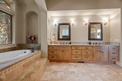 17094 Lady Caroline Drive, Sisters, OR 97759 - Photo 22