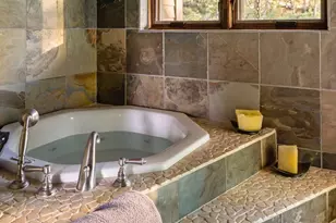 56680 Lunar Dr, Bend, OR 97707 - Photo 26