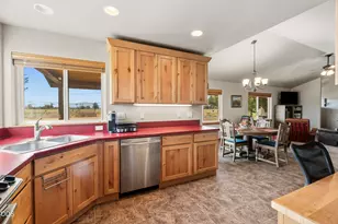 68912 Holmes Rd, Sisters, OR 97759 - Photo 40