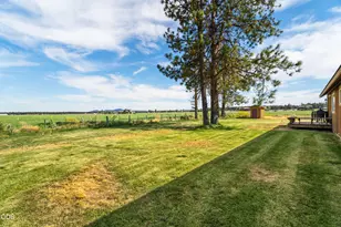 68912 Holmes Rd, Sisters, OR 97759 - Photo 14