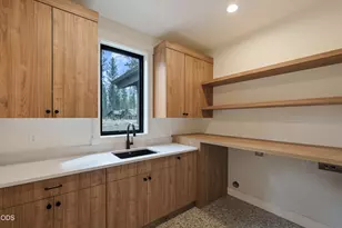 18211 Basalt Ln, Bend, OR 97707 - Photo 38