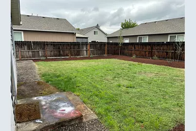 1216 Maple Park Drive, Medford, OR 97501 - Photo 16